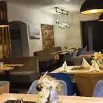 Rhoenblick - Restaurant - Countrypub Hotel Petersberg (Hessen)