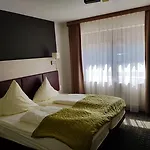 Rhoenblick - Restaurant - Countrypub Hotel Petersberg (Hessen)