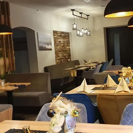 Rhoenblick - Restaurant - Countrypub فندق بيترسبرغ