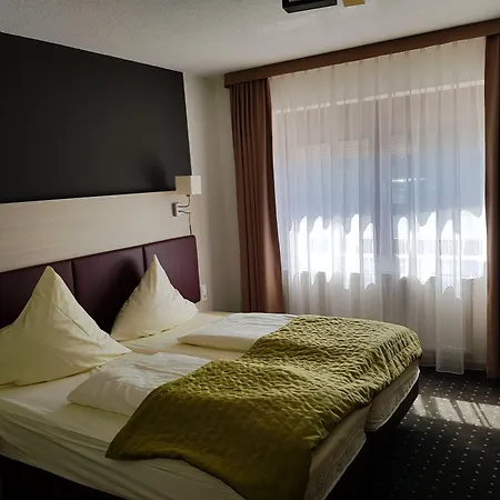 Rhoenblick - Restaurant - Countrypub Hotel Petersberg (Hessen)