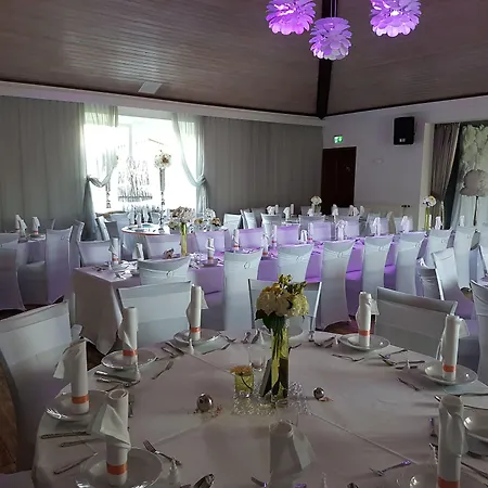 فندق Rhoenblick - Restaurant - Countrypub 3*