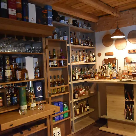 Rhoenblick - Restaurant - Countrypub Hotel