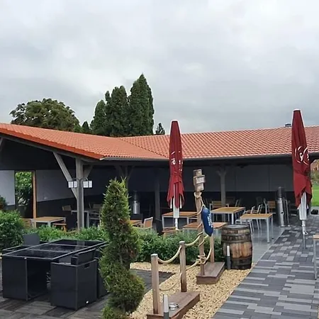 Rhoenblick - Restaurant - Countrypub 3*