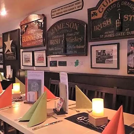 Hotel Rhoenblick - Restaurant - Countrypub Petersberg (Hessen)