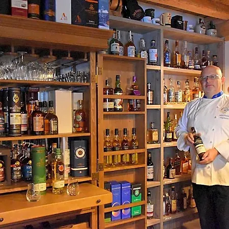 Rhoenblick - Restaurant - Countrypub Petersberg (Hessen)