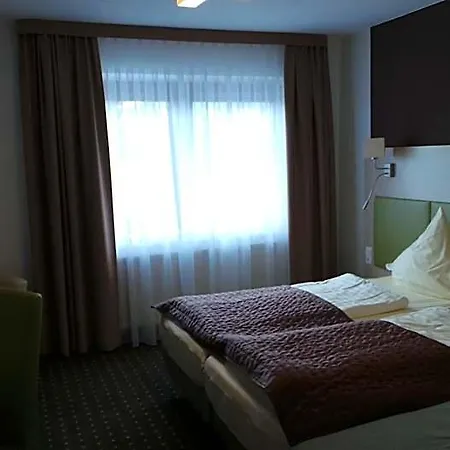 Rhoenblick - Restaurant - Countrypub Hotel