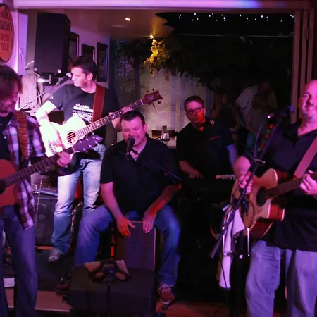 Rhoenblick - Restaurant - Countrypub Petersberg (Hessen)